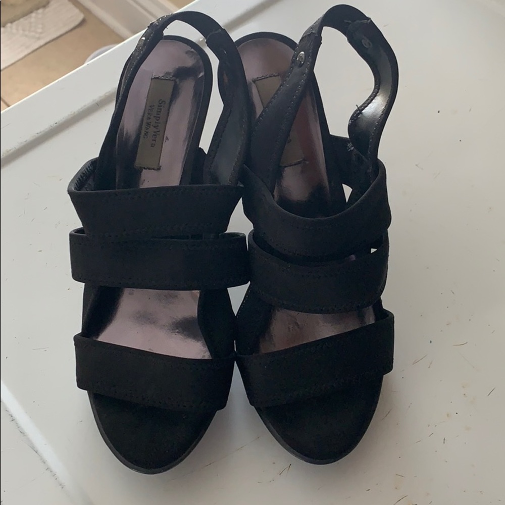Simply Vera black heels